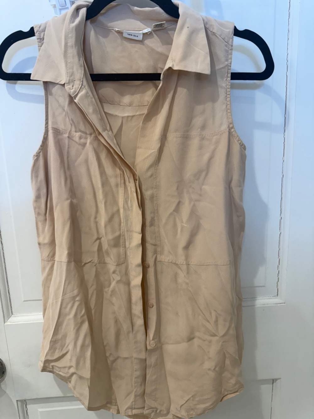 Sleeveless Button-Front Blouse - Beige 100% silk